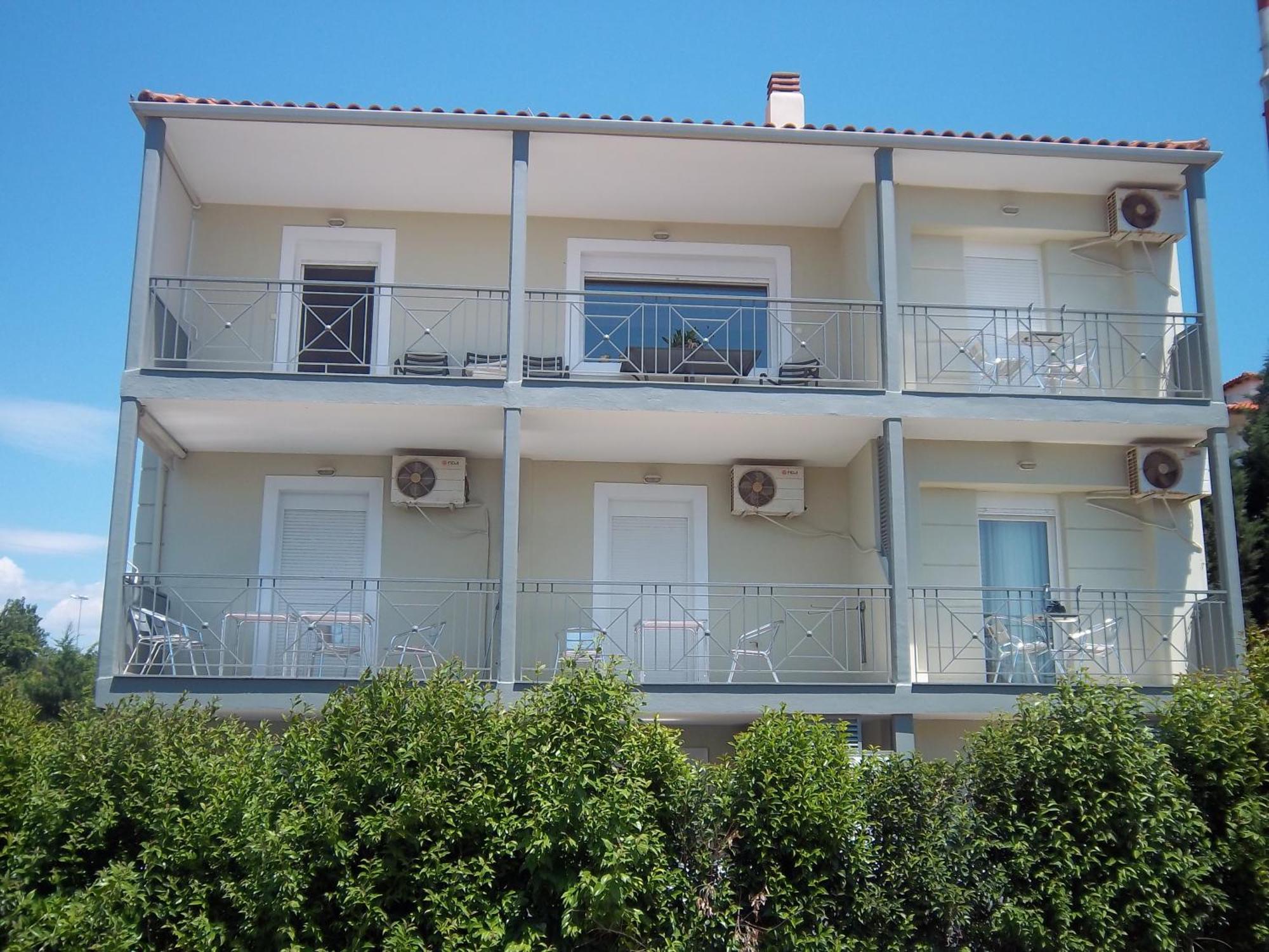 Apartment Milos *