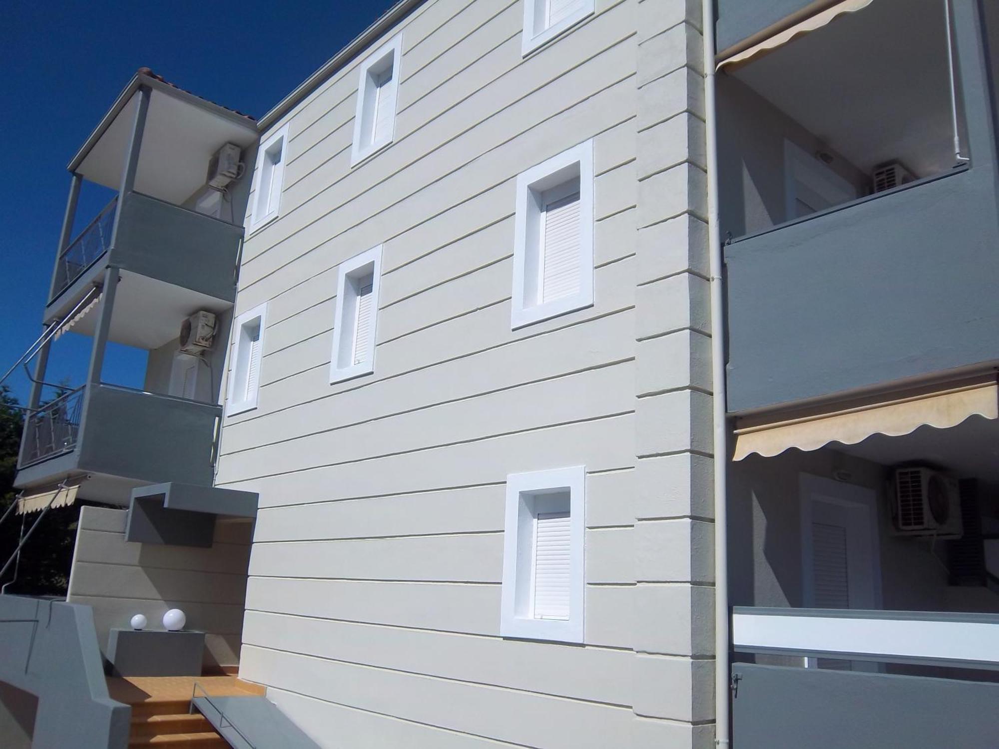 Milos Apartment *