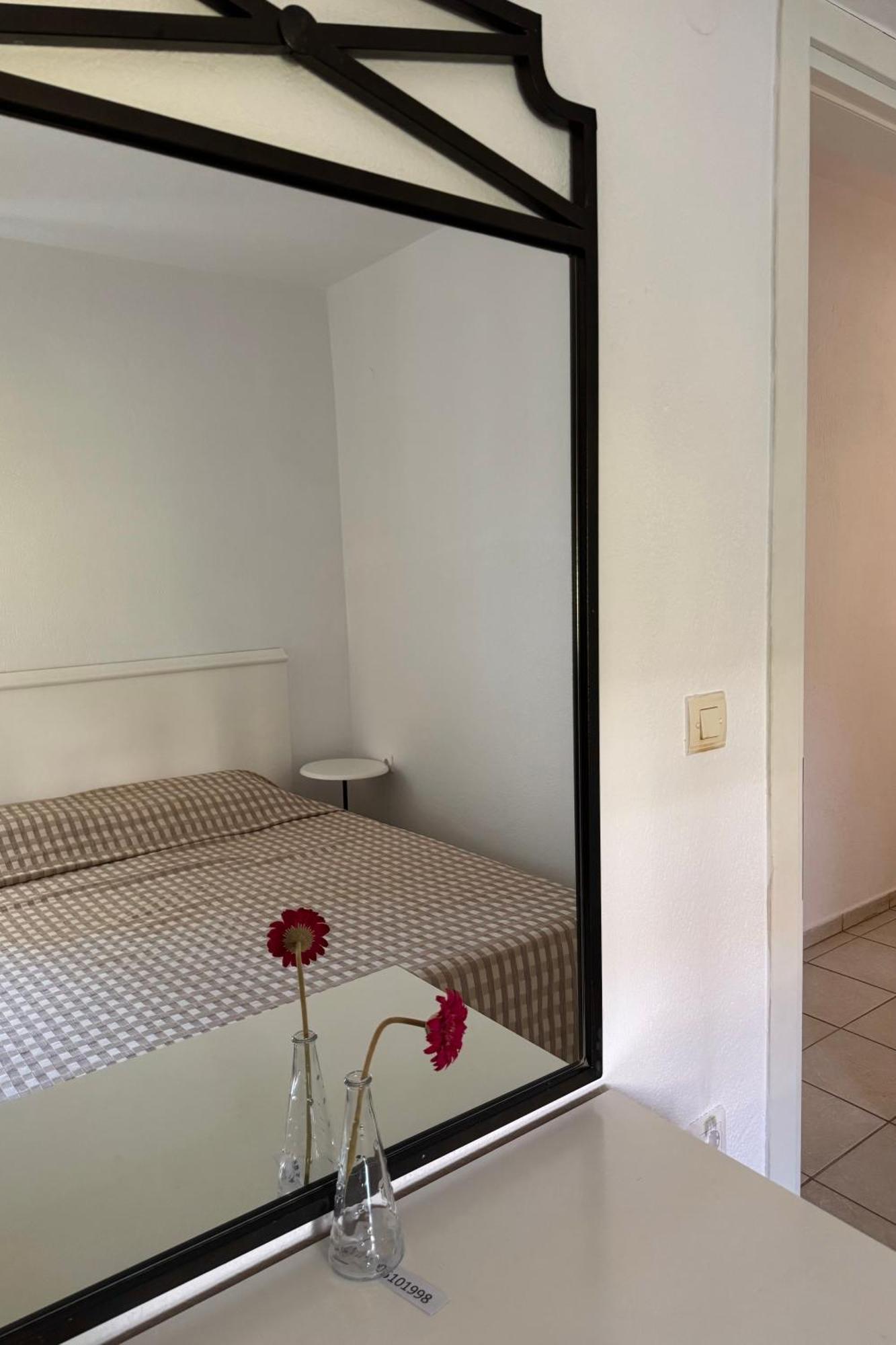 Milos Apartament
